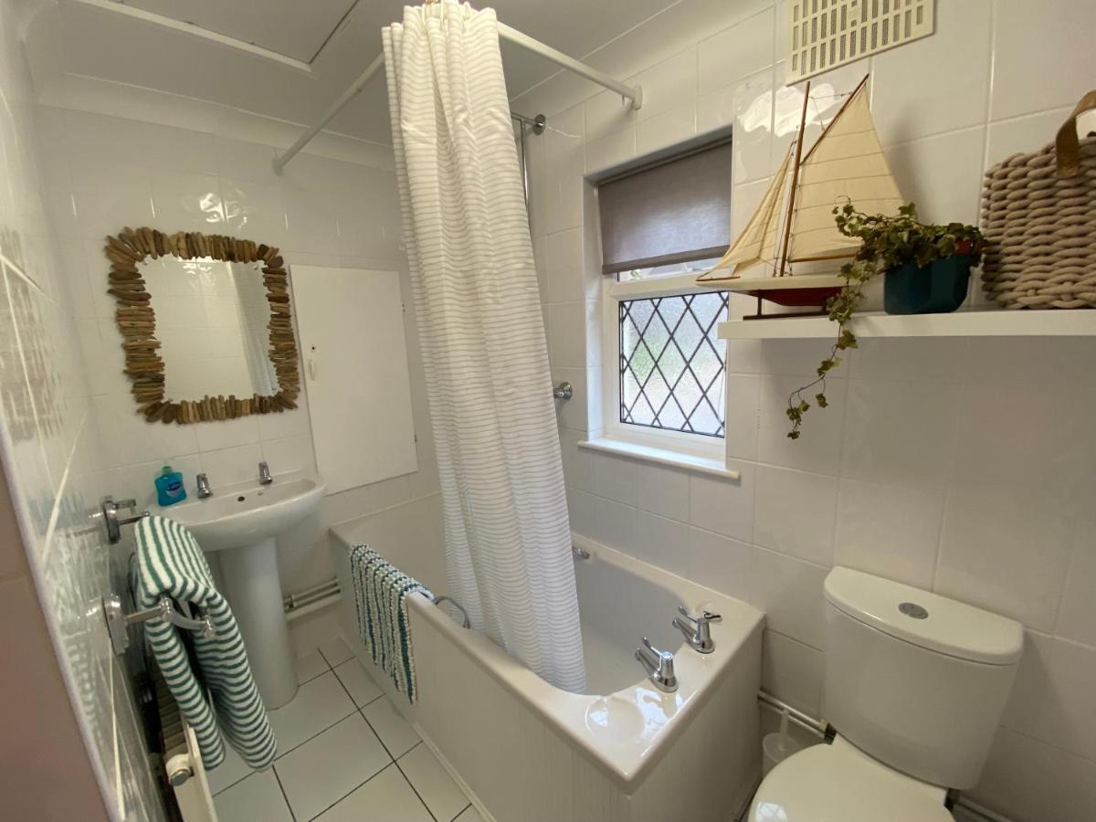 Leeward Lodge Totland  Luaran gambar